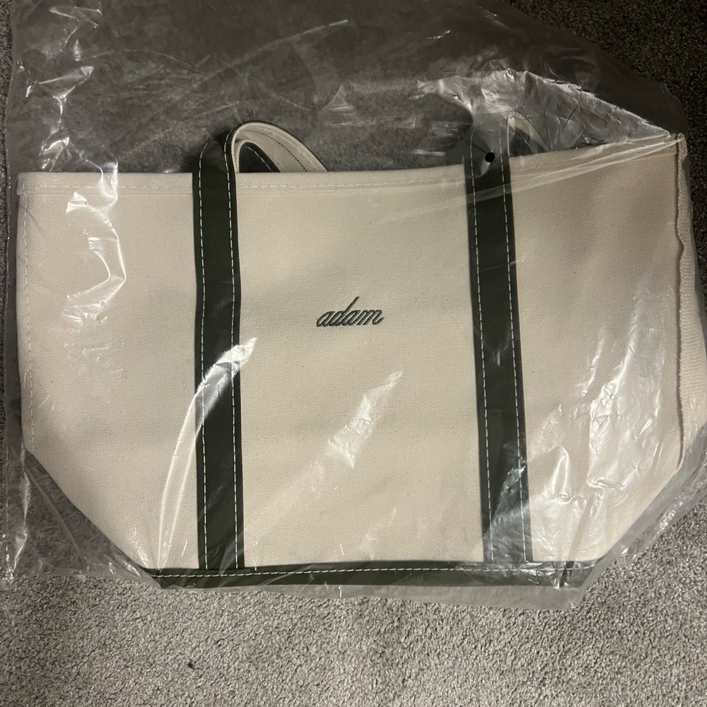 NWT LL Bean Boat and Tote “Adam”